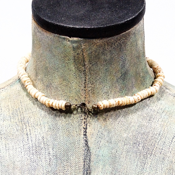 VTG 70's Natural Puka Shell & Sterling Necklace - Picture 3 of 3